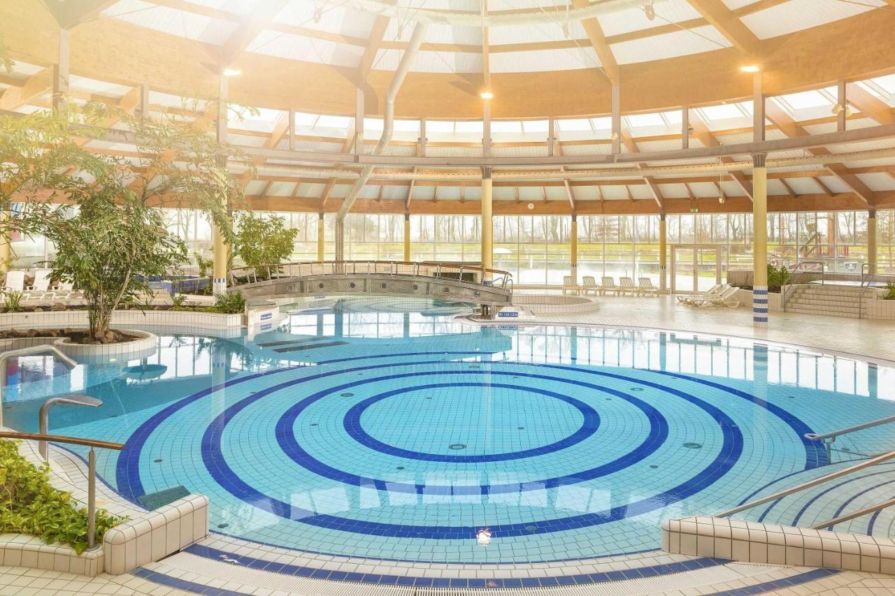 Mit Meerblick Und Balkon, Gratis Nutzung Vom Ahoi Erlebnisbad Und Sauna In Sellin - Meeresblick Fewo 29 Гьорен Екстериор снимка